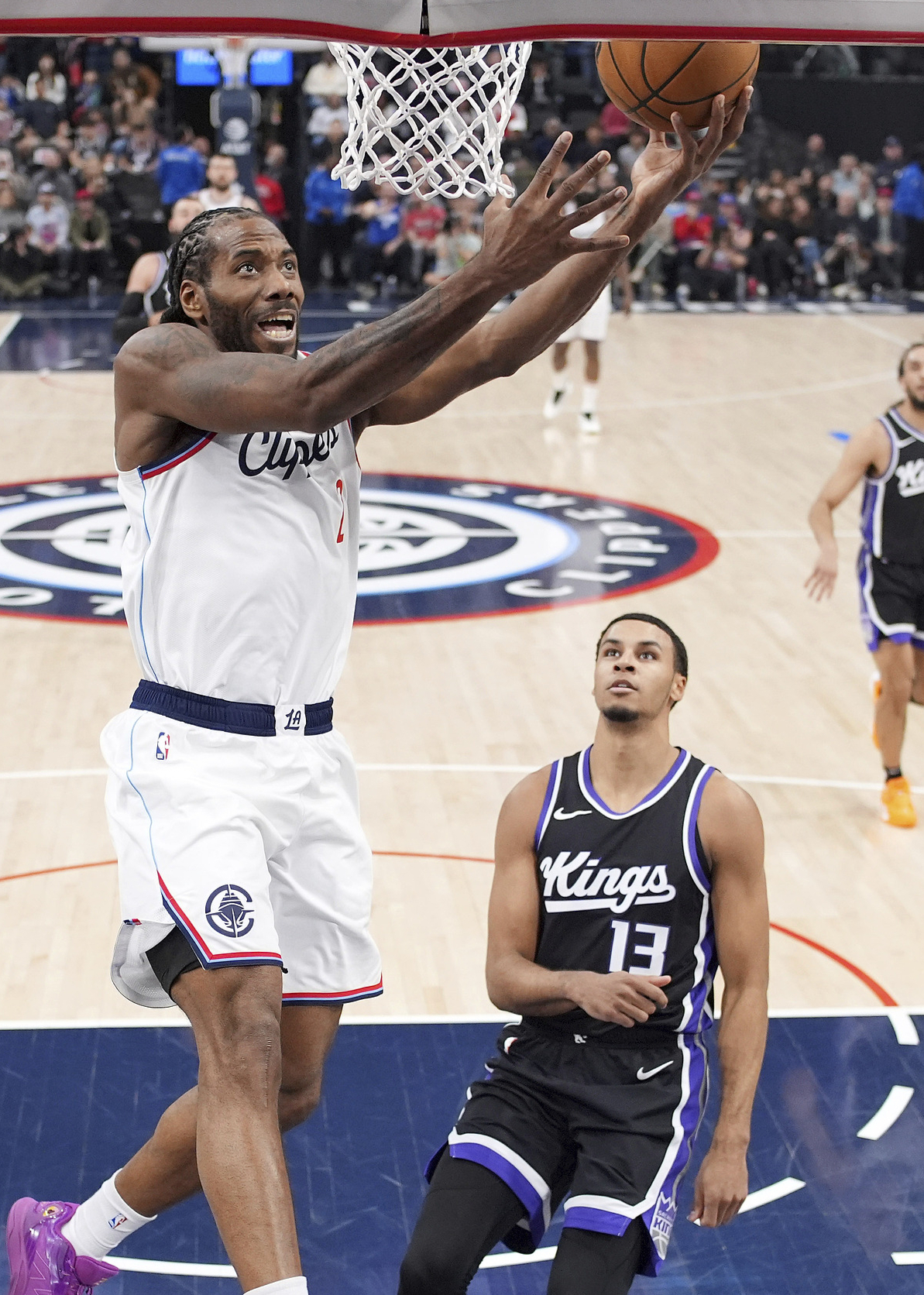 爱游戏官方网站包含集结日洛杉矶快船备战NBA常规赛俄克拉荷马雷霆集结日伤情更新，连对手都承认：斯图加特围绕欧篮联刷新队史纪录的词条